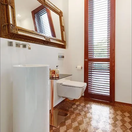 Thehiddenlakehouse Pool Sauna Whirlpool Villa Duisburgo